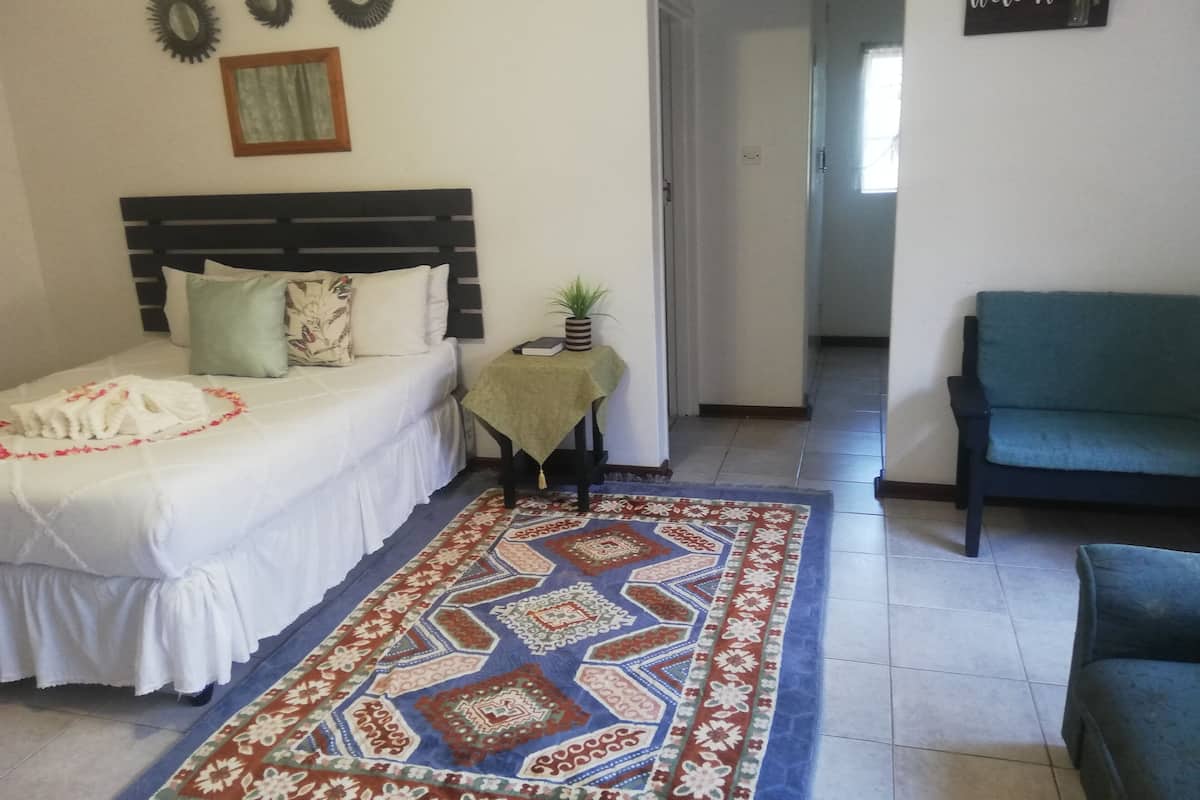 Comfort Double Room, Garden View | Down comforters, laptop workspace, iron/ironing board, WiFi (free)