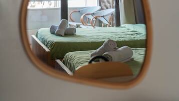 2 Schlafzimmer, Zimmersafe, Bügeleisen/Bügelbrett, WLAN