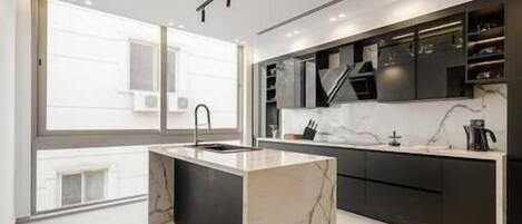 Fridge, microwave, oven, stovetop