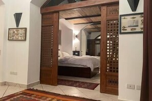 2 soverom, strykejern/-brett, wi-fi og sengetøy