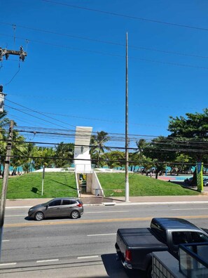 On the beach, white sand, beach volleyball, 2 beach bars - Duplex Beira Mar Pajuçara Maceió (Maceió)