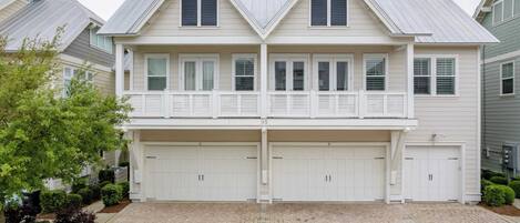 House (3 Bedrooms) | Front of property