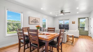 House (3 Bedrooms) | Interior - Little Pisgah Sunrise by Avantstay Mountain View (Fairview)