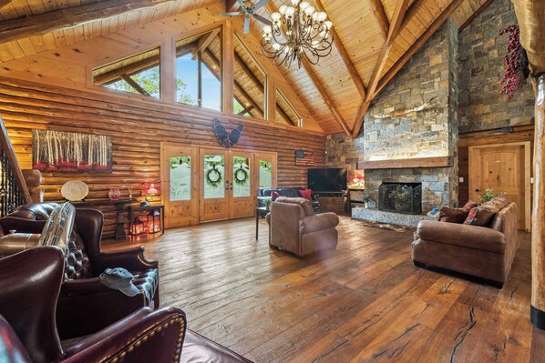 Interior - Bigwood Cabin Retreat Hot Tub, Game Room, Firepit Lounge & Private Yard (Long Pond)
