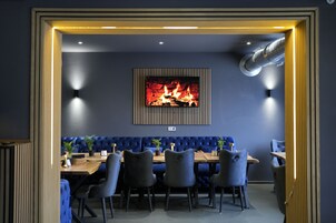 Se sirven desayunos, almuerzos y cenas; cocina mediterránea