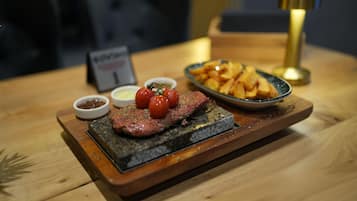 Frühstück, Mittagessen und Abendessen