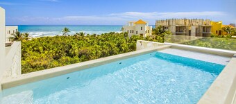 2 Bd 2 Bath Condo, Private Jacuzzi in Akumal
