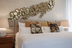 4 chambres, fer et planche à repasser, Wi-Fi, draps fournis