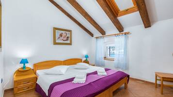 2 bedrooms, free WiFi, bed sheets