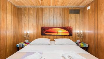 3 Schlafzimmer, Reisekinderbett, kostenloses WLAN, Bettwäsche