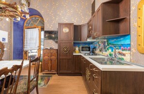 Fridge, microwave, stovetop, electric kettle