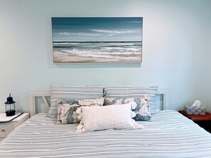 4 bedrooms, iron/ironing board, WiFi, bed sheets - Home in Downtown Empire! Walk to the beach! (Empire)