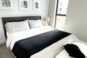 1 dormitorio, escritorio, tabla de planchar con plancha y wifi gratis