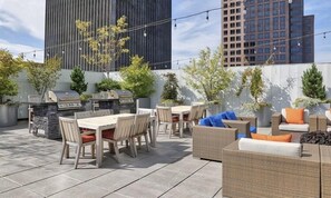 Outdoor dining - Tower280 LUXE One-Bedroom Corner Unit with Views! (Rochester)