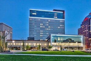 Exterior - Tower280 LUXE One-Bedroom Corner Unit with Views! (Rochester)