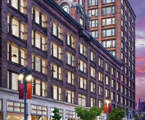 Exterior - The Coolest and Most Colorful Place in Rochester (Rochester)