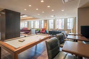 Game room - Luxurious Sibley Square Penthouse Level Apartment (Rochester)