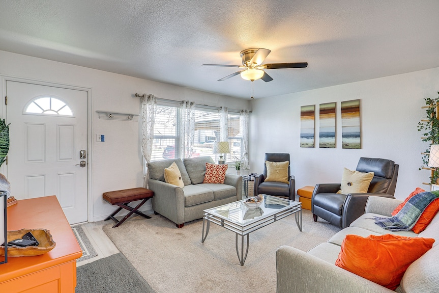 Charming Orem Home W/ Yard - Near Byu & Uvu! - Orem, UT