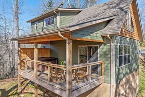 Exterior - Bobcat Den (Gatlinburg)