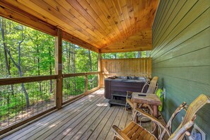 Terrace/patio - Bobcat Den (Gatlinburg)