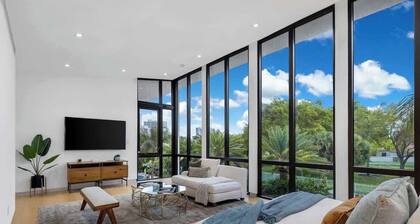 Modern Waterfront mansion
