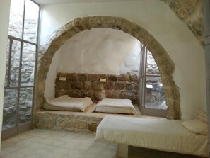 Room - Dana Tower Hotel  (Dana)