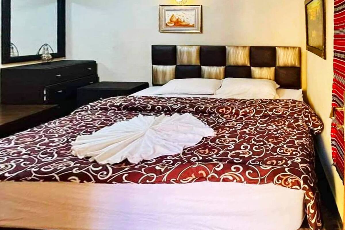 Signature Single Room