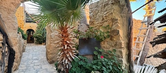 Dana Tower Hotel