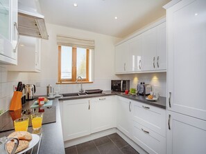 Geschirrspüler, Hochstuhl