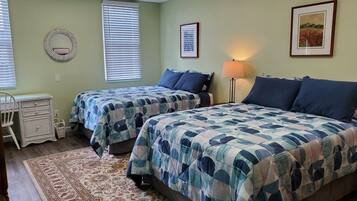 1 slaapkamer, een bureau, gratis wifi, beddengoed