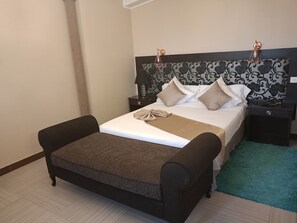 Standard Double or Twin Room, Private Bathroom | Premium bedding, minibar, laptop workspace, free cribs/infant beds - Hotel Jardy - Aéroport (Algiers)
