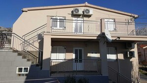 Fachada del alojamiento