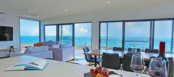 Cove Landing Marina Apartment 01 The SS Karatta Sleeps 4