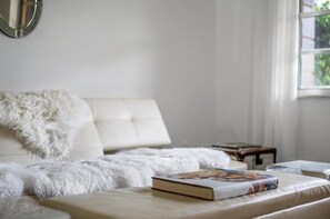 Interior - Riders' Haven: Equestrian Escape (Loxahatchee)