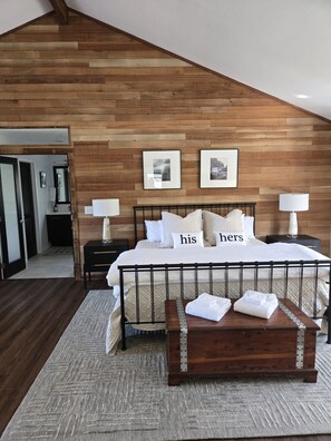 4 dormitorios, escritorio, tabla de planchar con plancha y wifi