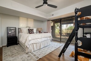 4 habitaciones, escritorio, tabla de planchar con plancha y wifi 