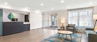 Woodspring Suites Savannah West Chatham Parkway