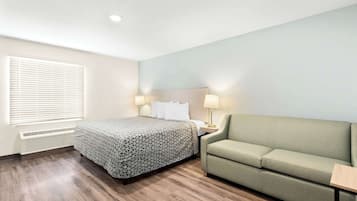 Skrivebord, skrivebord for bærbar PC, wi-fi (inkludert) og sengetøy