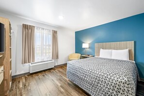 加厚床垫、特色装修、特色家居、办公桌