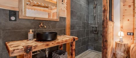 Douche, séchoir à cheveux