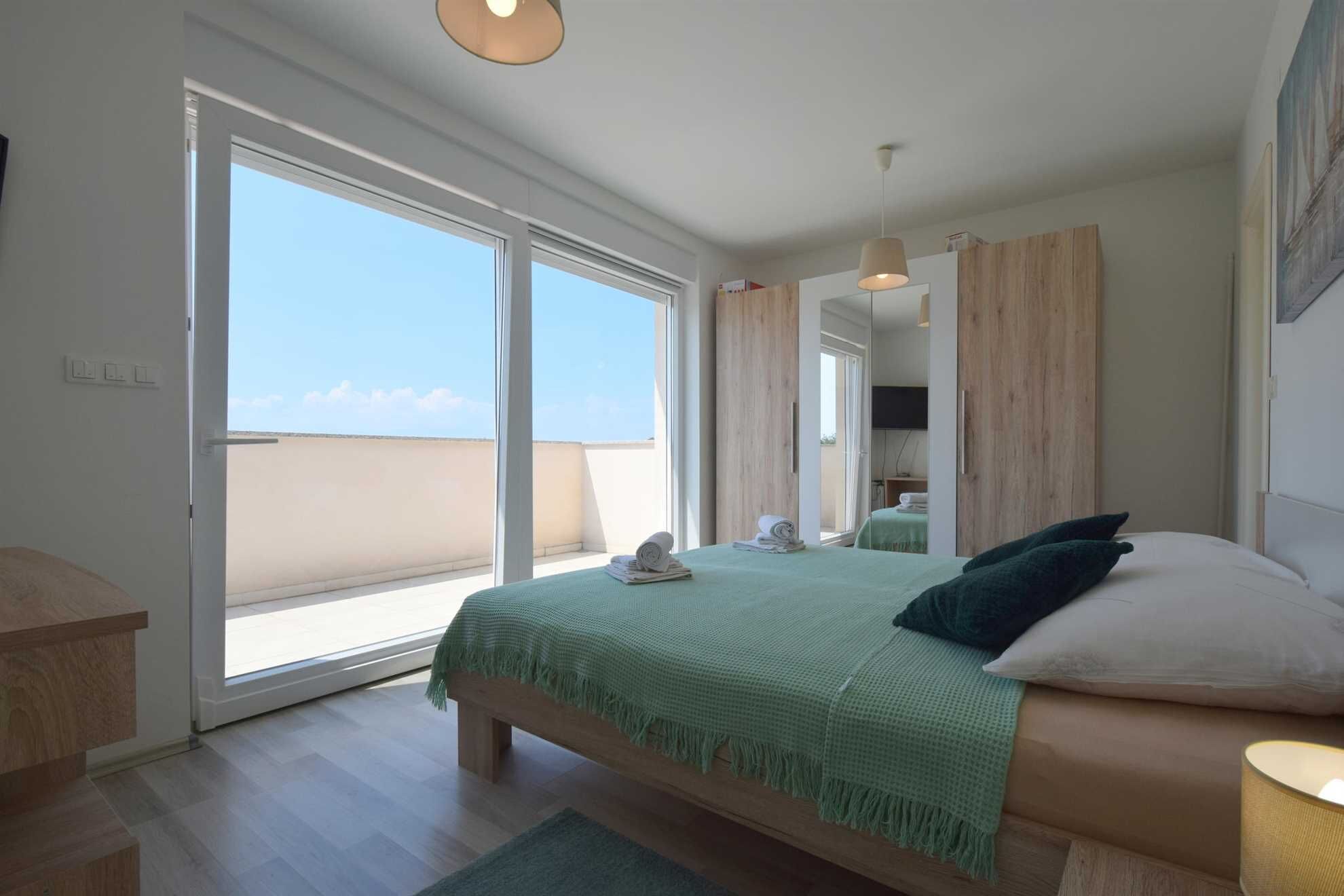 3 bedrooms, free WiFi, bed sheets