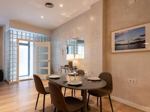 Dining - Holi-Rent Trastamara (Sevilla)