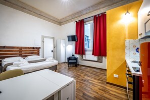 Unclassified image, 2 of 10, button