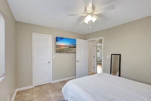 2 bedrooms, iron/ironing board, travel cot, WiFi