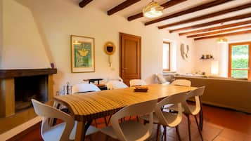 Apartment | 17 bedrooms