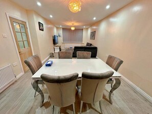 Interior - Full Home in Heywood Street near Cheetham Hill (Cheetham Hill)
