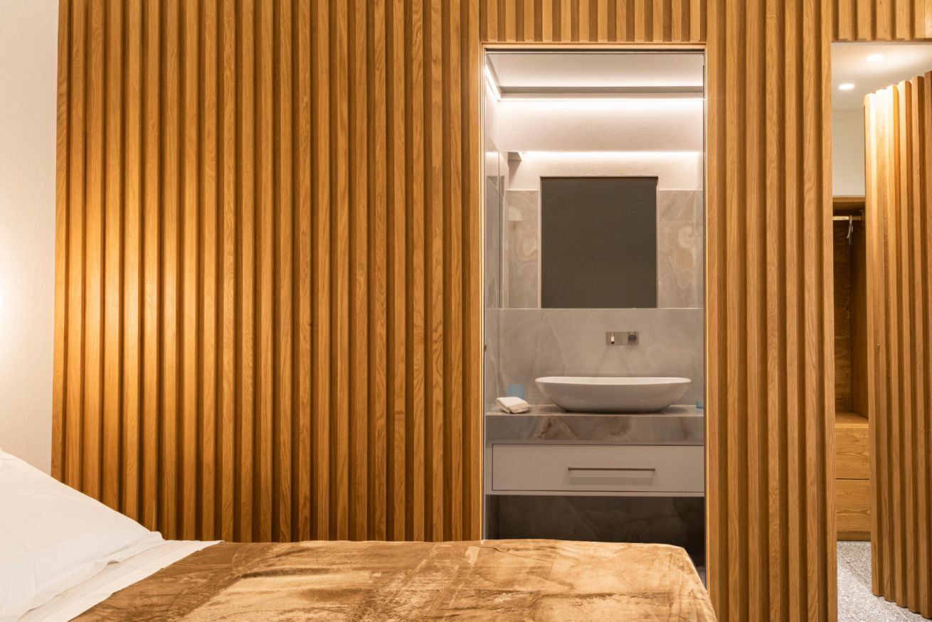 1 habitación, tabla de planchar con plancha y wifi 