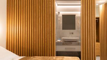 1 habitación, tabla de planchar con plancha y wifi