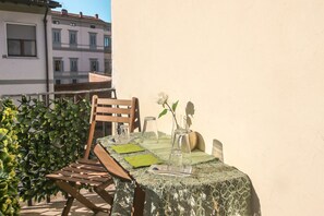 Outdoor dining - Apartments Florence- Curtatone Gold (Firenze)