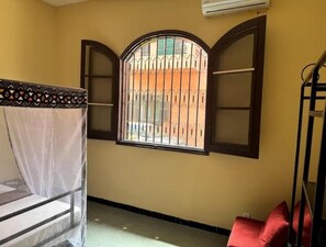 Interior - Renovated Gem on the island (Saint Louis)